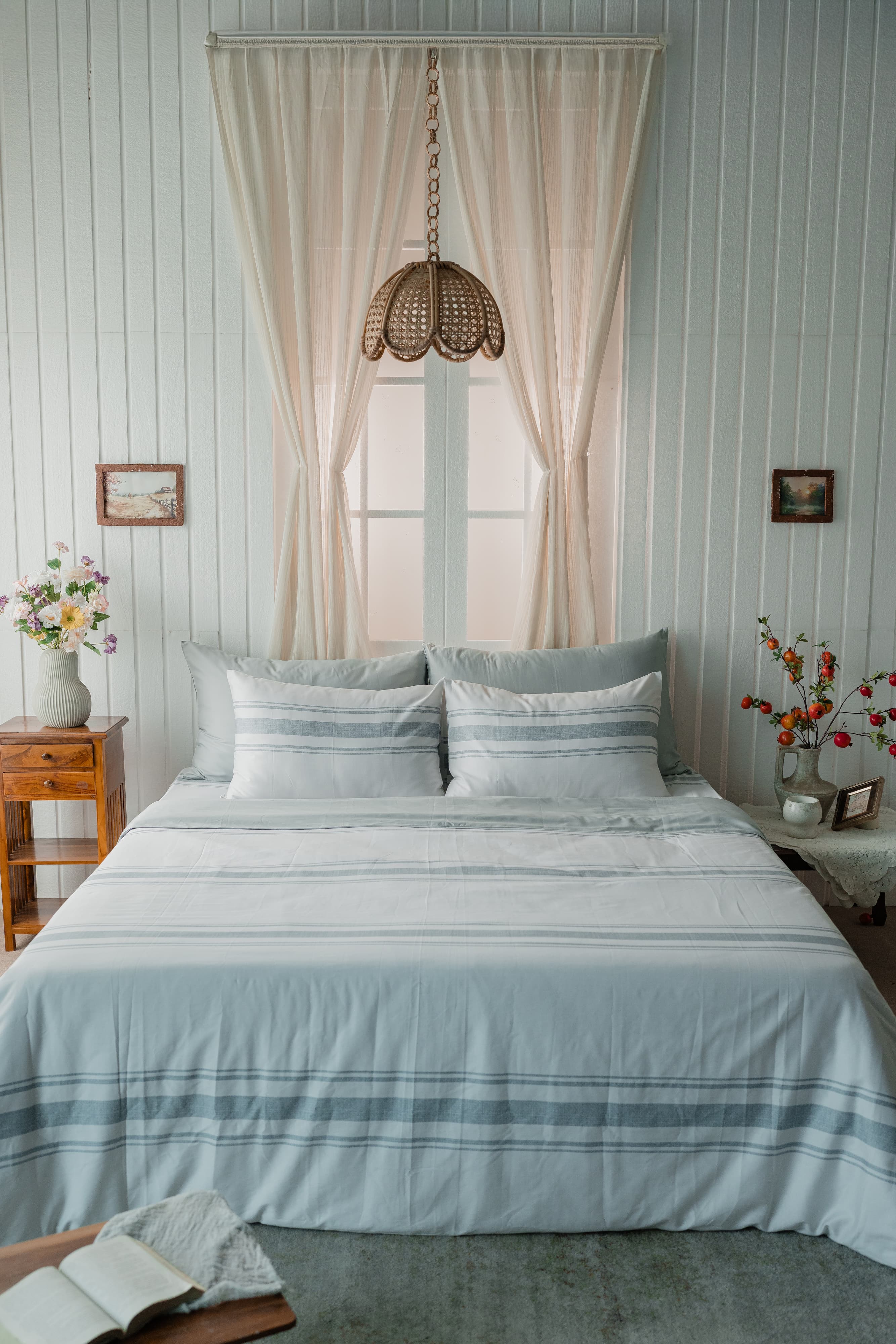EVERYDAY Egyptian Cotton - Blue Line