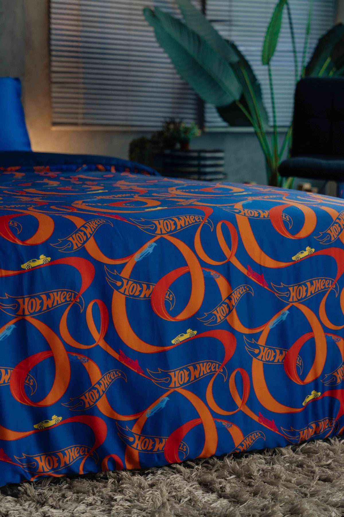 Hot Wheels Loop Track